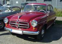 Borgward Isabella Limousine von 1955. Im Juni 1954 brachte die Marke aus Bremen ihr erfolgreichstes Automobil auf den Markt, die nur zweitürig lieferbare  Isabella . Für eine solche Limousine musste man mindestens DM 7.265,00 auf die Theke des Borgward-Händlers legen. Der Vierzylinderreihenmotor leistet 60 PS aus einem Hubraum von 1493 cm³. Diese Isabella Limousine verbrachte ihre  Autojugend  in Dänemark. 50. Jahrestreffen der Borgward I.G. e.V. an der  Alten Dreherei  in Mülheim an der Ruhr.
