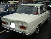 Heckansicht einer Alfa Romeo Giulia 1.3 Super aus dem Jahr 1969. 10. Saarner Oldtimer Cup am 27.08.2023 in Mülheim an der Ruhr.