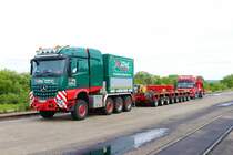 Spedition Kahl Mercedes Benz Arocs am 13.08.23 in Stockstadt Naturhafen