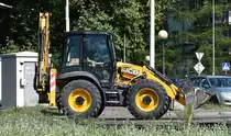 JCB 4CX Baggerlader am 05.09.23 Kostrzyn nad Odrą (Polen).