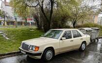 Diesen mercedes-Benz E-Klasse W124 habe ich in März, 2022 gesehen.