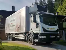 =Iveco-Kühllaster von EUROGAST-SINNESBERGER auf Auslieferungstour, 09-2022