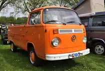 VW T2 Pritsche, Frühlingserwachen der Interessengemeinschaft Oldtimer Grenzland. 1.5.2023 Geilenkirchen Loherhof