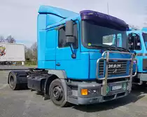 =MAN ME-Sattelzugmaschine steht im April 2023 in Hünfeld