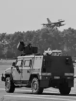 In der Belgischen Armee wird unter anderem auch das Iveco Light Multirole Vehicle (LMV), zu deutsch leichtes taktisches Mehrzweckfahrzeug eingesetzt. Hier im Bild die Version Lynx SPS (Self-Protection System) Anfang September 2023 in Kleine Brogel.