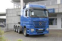 MB Actros 4155 als Zugmaschine auf einer Pr�sentationsfl�che der Mercedes Benz-Werksniederlassung Fulda am 06.06.2009