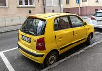 Rückansicht: Hyundai Atos Prime Mk1 Facelift in Tweety Yellow. Foto: 04.2022.