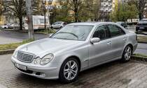 Mercedes-Benz E-Klasse W211, gesehen in 04.2022.
