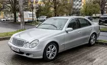 Mercedes-Benz E-Klasse W211, gesehen in 04.2022.