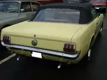 Heckansicht eines 1966´er Mustang Convertible. 10. Saarner Oldtimer Cup am 27.08.2023 in Mülheim an der Ruhr.