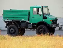 UNIMOG-1300, schlummert sozusagen schon in der Wochenendruhe; 230714