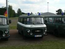 Eher zufllig stie ich am heutigen 4.8.2007 auf das Europische Blaulichttreffen in Strausberg. Hier eine Militrstreife der NVA.