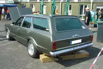 Heckansicht eines Ford Taunus TC Turnier aus dem Jahr 1972 im Farbton pepper grey. 9. Ford-Classic-Event an Mo´s Bikertreff in Krefeld am 03.09.2023.