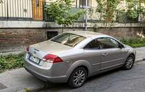 Rückansicht / Seitenansicht: Ford FOcus Mk2 Cabriolet. Foto: April, 2022.