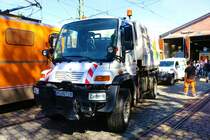 VGF Mercedes Benz Unimog U500 am 02.09.23 in Frankfurt am Main Schwanheim am Straßenbahnmuseum