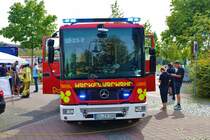 MERCK Werkfeuerwehr Mercedes Benz Econic Magirus HTLF 50/30-10 (Florian Merck 32/23-02) am 03.09.23 in Eppertshausen bei der 125 Jahre Feier