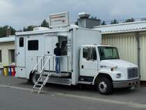 Ein Freightliner FL 60 als mobile Bank auf dem Deutsch-Amerikanischen Volksfest in Grafenwhr.
Aufgenommen am 3.8.2007.