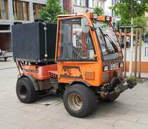 =Holder auf Bewässerungstour im Stadtgebiet von Fulda, 