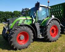 =Fendt 724 Vario steht auf dem Gelände der Landesgartenschau Fulda, 06-2023