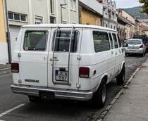 Rückansicht: Chevrolet Sport Van 4x2 aus dem Jahr 1992 mit dem 5.7L 227 Ps Motor. Foto: September, 2022.