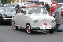 Goggomobil steht an der Anmeldung zur Sonderaufgabe anl. der DMV-ClassicTour  Rund um Fulda  des MSC Fulda am 07.06.2009
