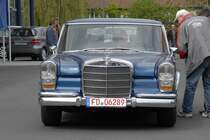 Mercedes Benz 600 steht an der Anmeldung zur Sonderaufgabe anl. der DMV-ClassicTour  Rund um Fulda  des MSC Fulda am 07.06.2009 