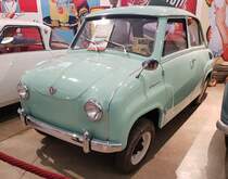 =Glas Goggomobil, präsentiert vom Zylinderhaus in Bernkastel-Kues, 04-2023