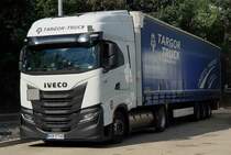 =Iveco vom TAGOR-TRUCK steht auf der Rastanlage Fulda-Nord, 09-2023