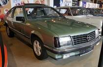 =Opel Monza, präsentiert vom Zylinderhaus in Bernkastel-Kues, 04-2023