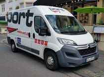 =Citroen Jumper von  elektro-port  steht auf dem Weinfestgelände von Bernkastel-Kues, 08-2023