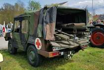 =VW Iltis als Sanitätsfahrzeug der Bundeswehr, gesehen bei der Oldtimerveranstaltung in Frankenberg/Eder im Mai 2023