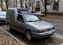 Diesen getunter VW Caddy II (gebaut auf dem Basis des Polo III) habe ich in Dezember 2022 gesehen.