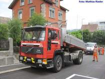 Volvo FS 10 beim Belag Abladen in Wetzikon am 16.06.09