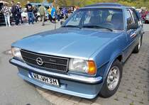 =Opel Ascona Berlina, gesehen bei der Oldtimerveranstaltung in Frankenberg/Eder im Mai 2023