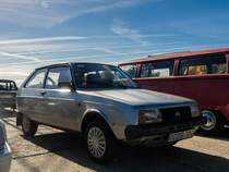 Oltcit Club, gesehen in Oktober, 2023. Der Oltcit Club war eine Kooperation mit Citroen, wurde in Craiova, Rumanien zwischen 1981 und 1991 produzuiert. Später kamen auch Daewoo MOdelle vom Band. Im Jahre hat Ford das Werk gekauft. Nach meines Wissens werden aktuell die MOdelle Ecosport und Puma hier produziert. Ford B-Max war auch ein Produkt von Craiova.