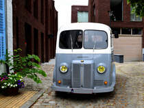 Peugeot D3 (D4) Transporter, 1946 - 1965, Transporter der Brasserie Bleick in Oud Reken 28.06.2023