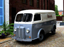 Peugeot D3 (D4) Transporter, 1946 - 1965, Transporter der Brasserie Bleick in Oud Reken 28.06.2023