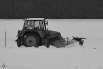 Ein mir unbekannter Traktor sorgte Ende November 2023 in Pfronten für freie Straßen.