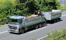 Mercedes Actros H�ngerzug mit Kran,  Die Rasen-Rolle , 29.05.2009