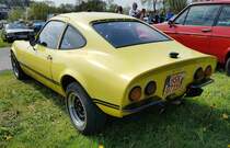 =Opel GT/J, gesehen auf dem Ausstellungsgelände der Oldtimerveranstaltung in Frankenberg/Eder im Mai 2023