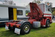 =Scania 142 V8-Sattelzugmaschine, gesehen bei der Oldtimerveranstaltung in Frankenberg/Eder im Mai 2023 