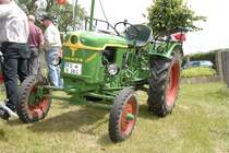 Deutz steht in der Oldtimerausstellung in Fulda-Harmerz am 07.06.2009