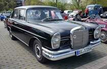 =MB 220, ausgestellt bei der Oldtimerveranstaltung in Frankenberg/Eder im Mai 2023