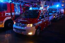 Feuerwehr Kelkheim VW T4 KLKW am 23.12.23 bei der Christmas Fire Truck Show in Kelkheim