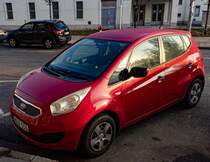 Diesen Kia Venga (rot Metallic) habe ich in Dezember, 2022 fotografiert.