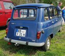 =Renault R 4, präsentiert bei der Oldtimerveranstaltung in Frankenberg/Eder. Mai 2023