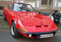 =Opel GT/J, gesehen bei der Oldtimerausstellung in Spangenberg, 05-2023