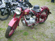 Diese AWO stand auf dem Sportplatz gr�nhain zum 5.Oldtimer und Traktorentreffen 