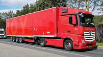 =MB Actros-Sattelzug von der Spedition NOY aus den Niederlanden, 08-2023