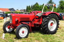 Güldner G50S: Hinterradantrieb mit Schnelllaufgetriebe, gesehen am 27.5.2023 in Tüddern Bauernmuseum Traktortreffen